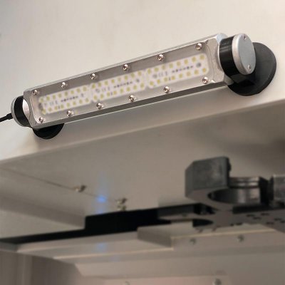 Lampa k stroju Nachtwächter LED 200x40mm Bauer + Böcker - obrázek