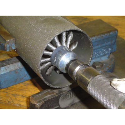 Štětcový kartáč z ušlechtilé oceli splétaný, 22x28/72x0,35 mm Lessmann - obrázek