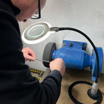 LED svietidlo s lupou Slim - obrázek